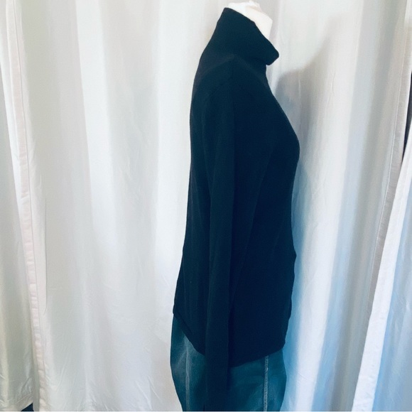 Old Navy Black turtleneck. size small sweater. - Picture 3 of 9